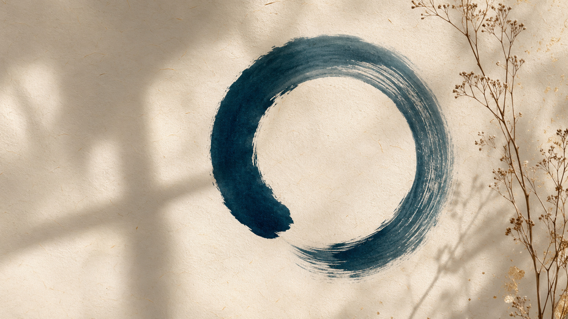 Handgemalter Enso-Kreis als Symbol für Klarheit und traditionellen Reiki-Weg